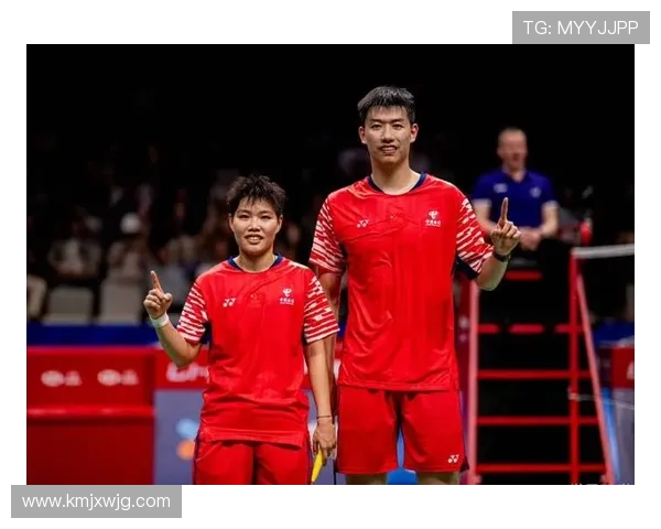 冯彦哲黄东萍郭新娃陈芳卉晋级羽毛球亚锦赛八强